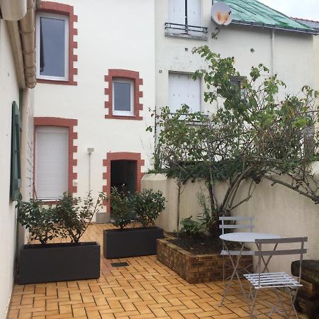 Appartement Studio calme, lumineux, WIFI, 1.5 Km du front de mer à Saint-Nazaire  Extérieur photo