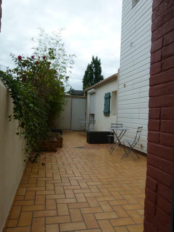 Appartement Studio calme, lumineux, WIFI, 1.5 Km du front de mer à Saint-Nazaire  Extérieur photo